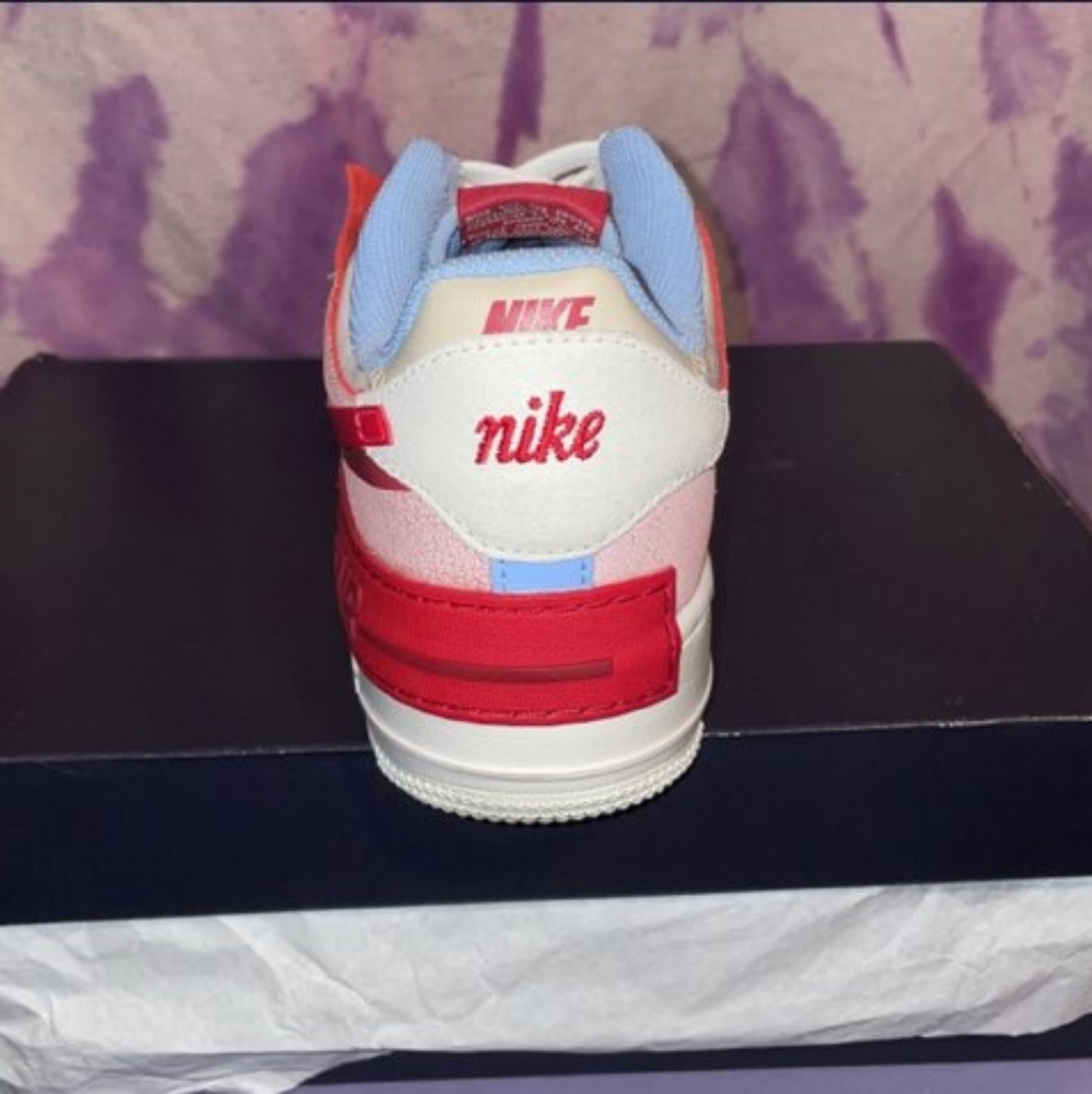 Nike Womens 8.5